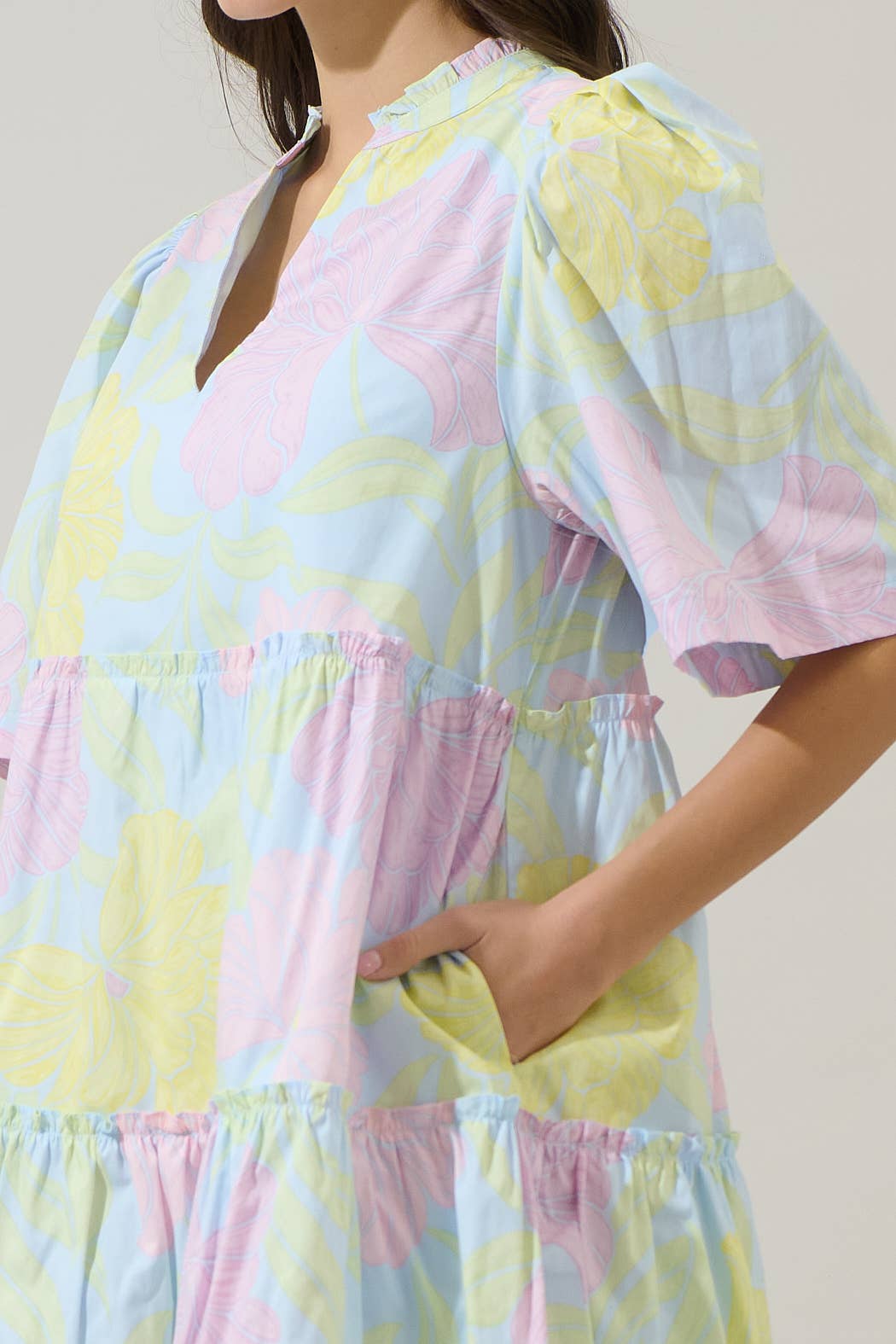 Brisa Floral Dixie Split Neck Shift Dress